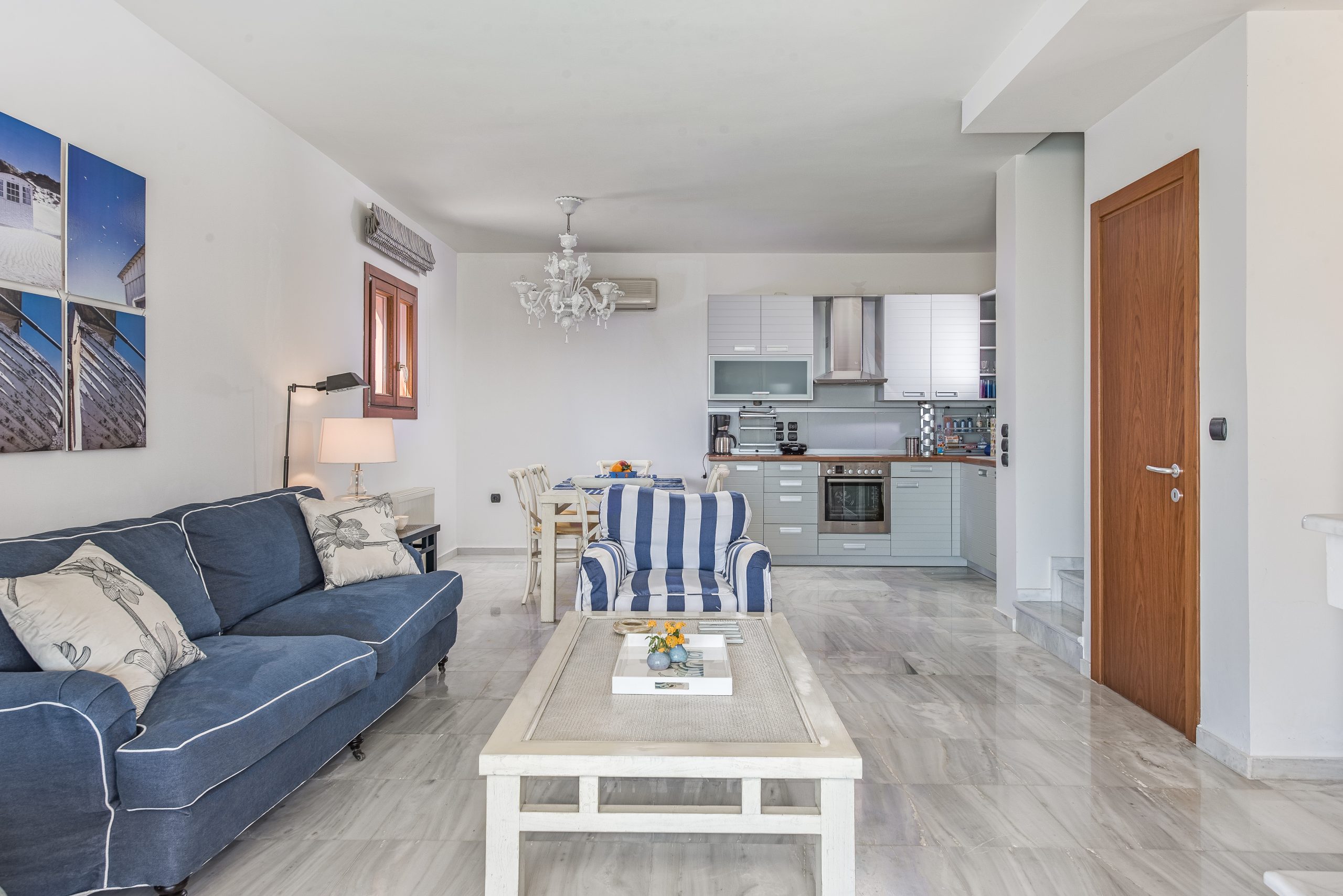 VL3 Living Room I_